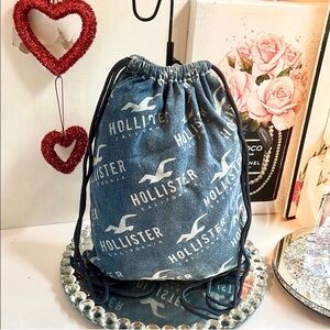Hollister blue denim drawstring denim bucket bag or backpack LIKE NEW
